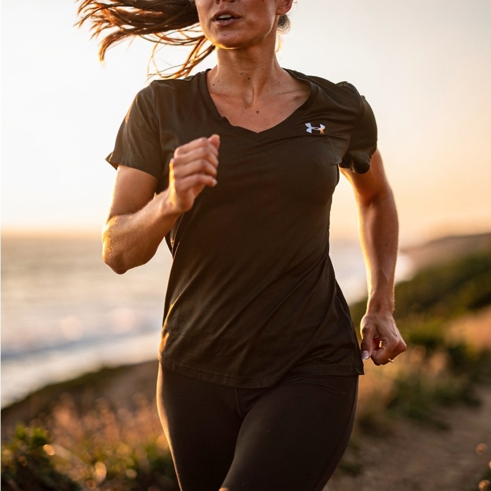 Under Armour Women's Charcoal Short Sleeve Tee